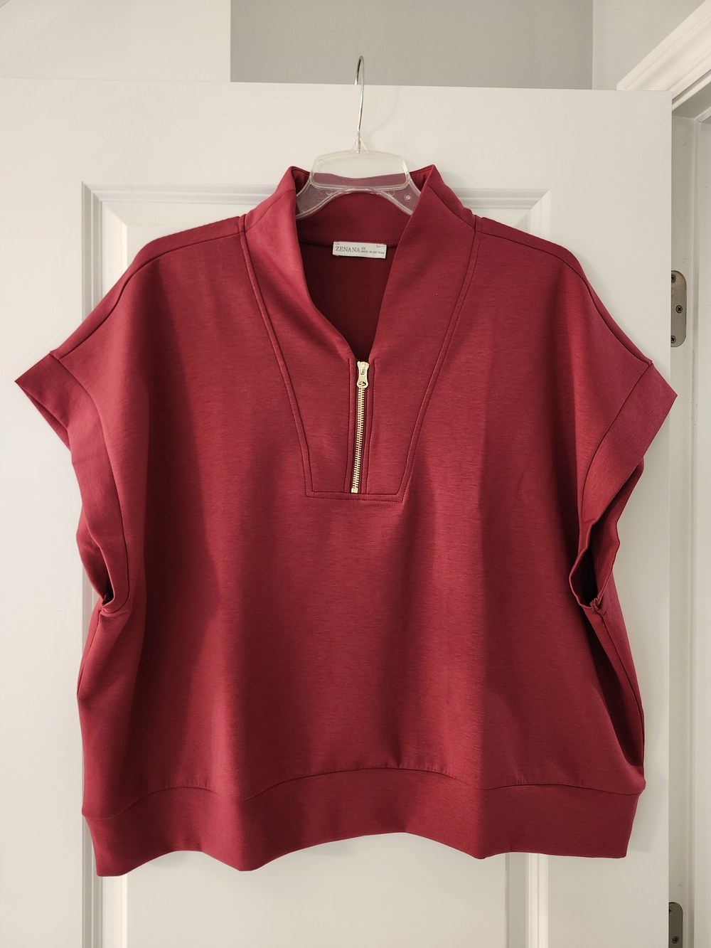 Zenana 2X Burgundy Scuba Half Zip Pullover Oversized Cap Sleeve Top NWOT - Picture 2 of 6